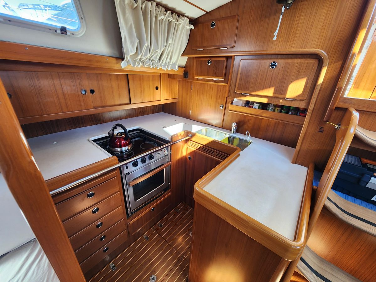 2006 Hallberg-Rassy 53 