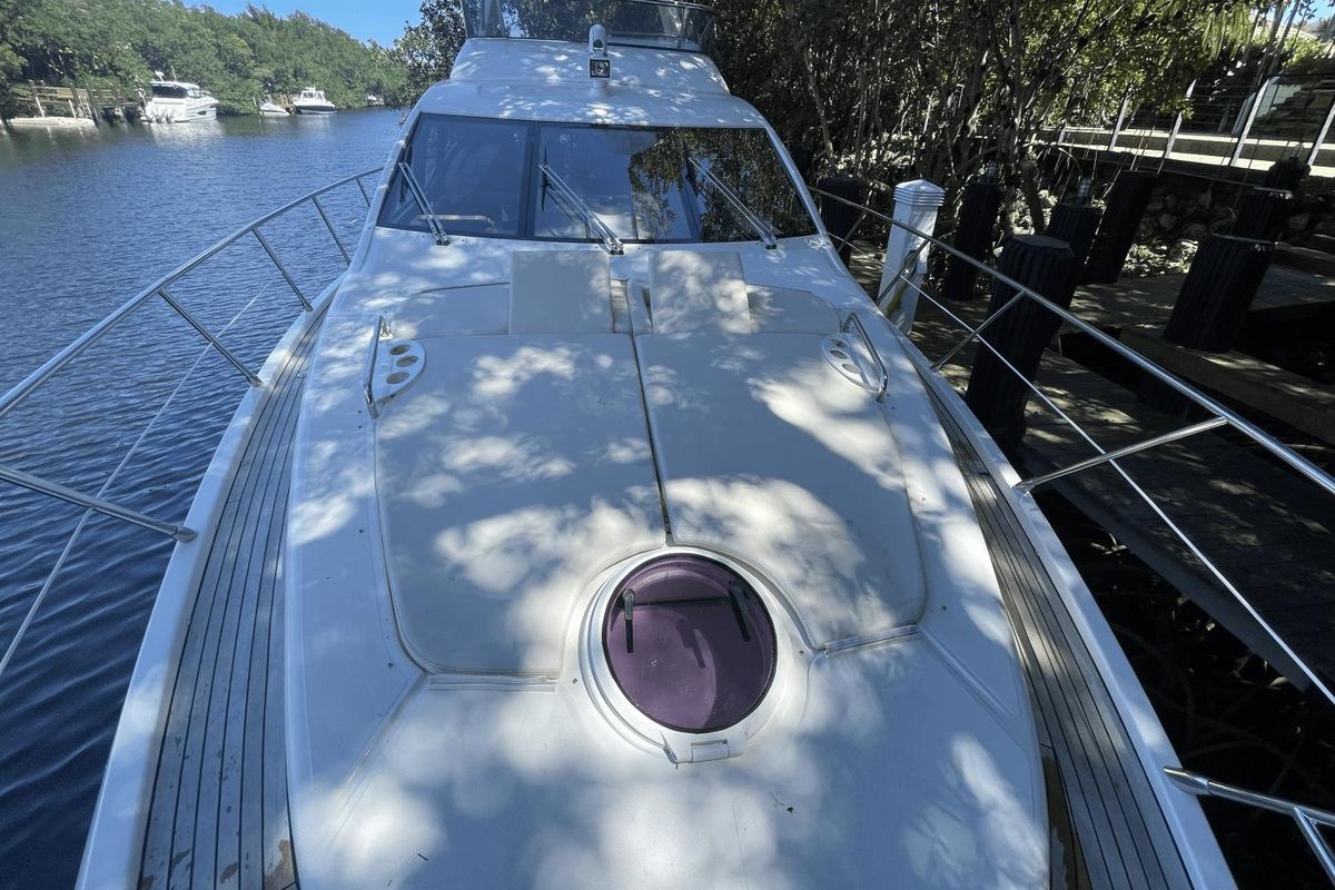 2012 Azimut 58 
