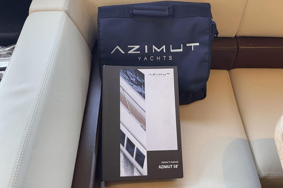 2012 Azimut 58 