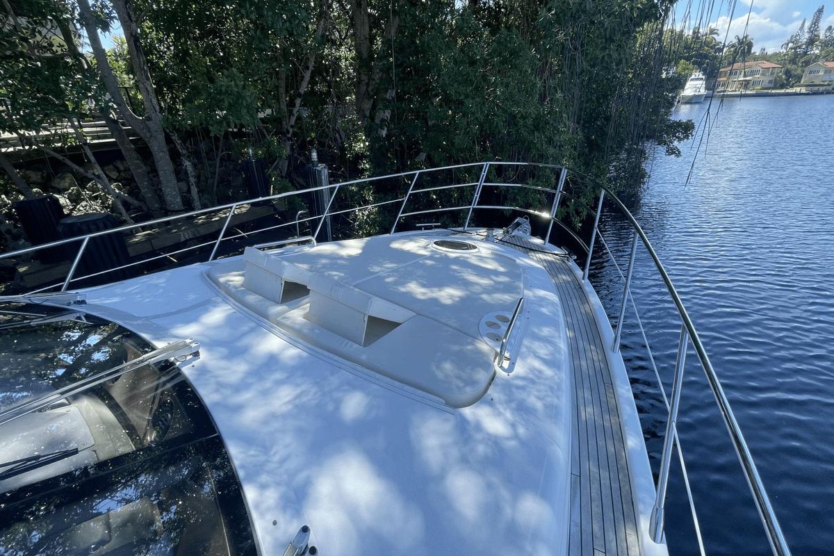 2012 Azimut 58 