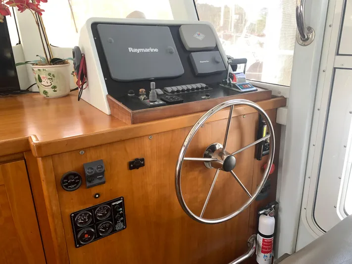 Boundless Yacht Photos Pics 