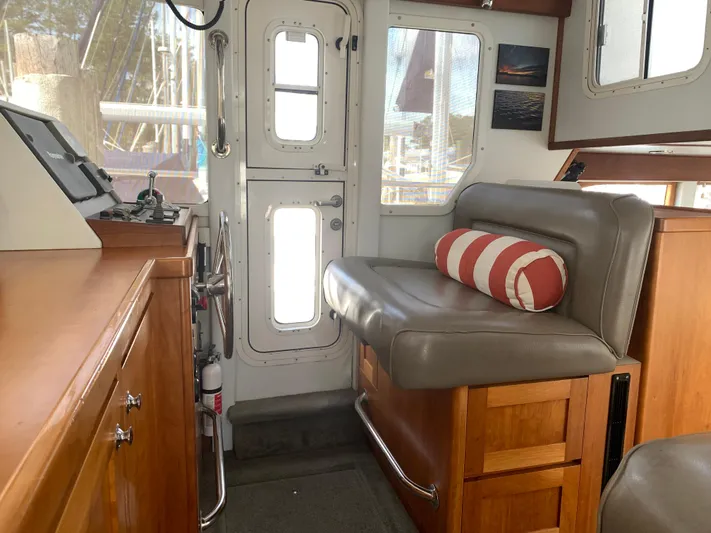 Boundless Yacht Photos Pics 