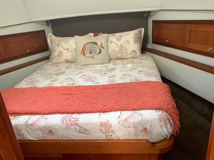 Boundless Yacht Photos Pics 