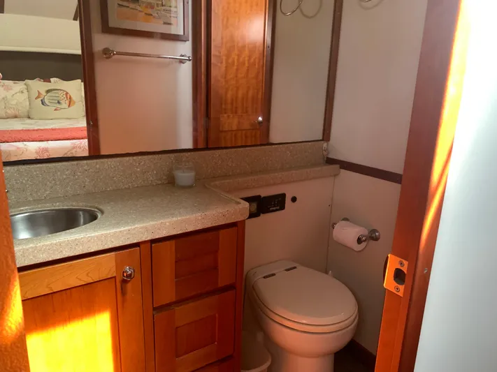 Boundless Yacht Photos Pics 