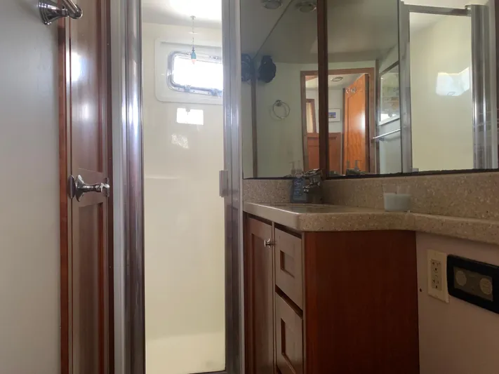 Boundless Yacht Photos Pics 