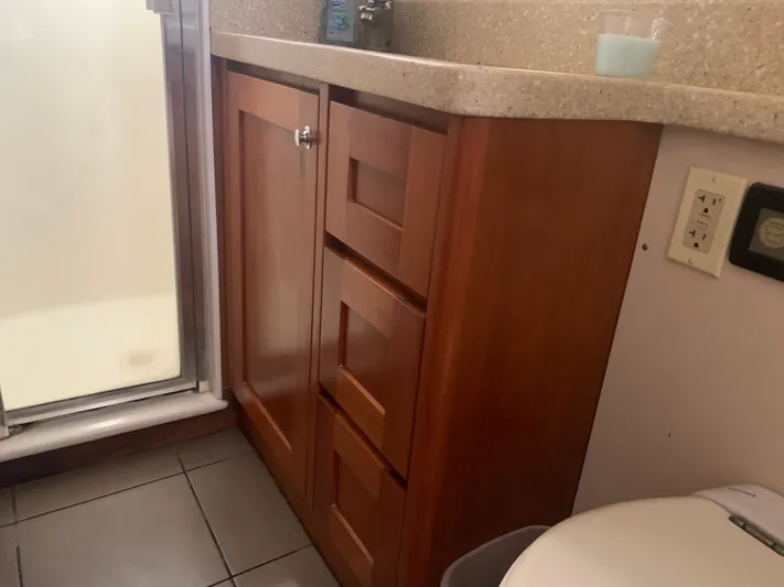 Boundless Yacht Photos Pics 