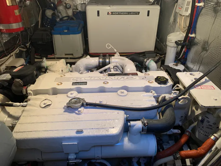 Boundless Yacht Photos Pics 