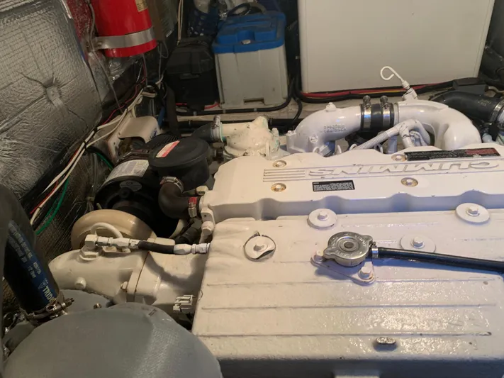 Boundless Yacht Photos Pics 