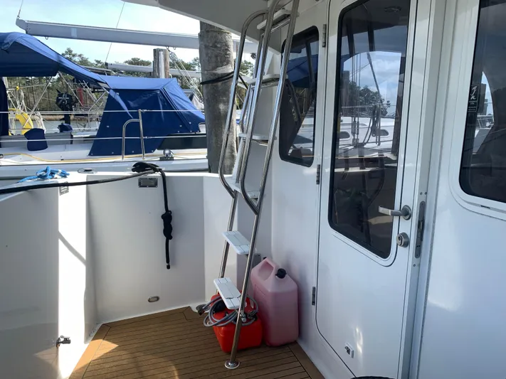 Boundless Yacht Photos Pics 