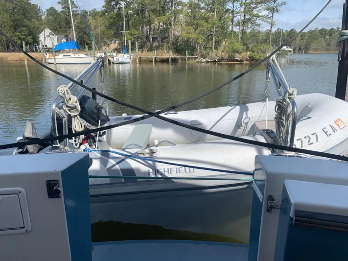 Boundless Yacht Photos Pics 