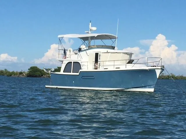 Boundless Yacht Photos Pics 