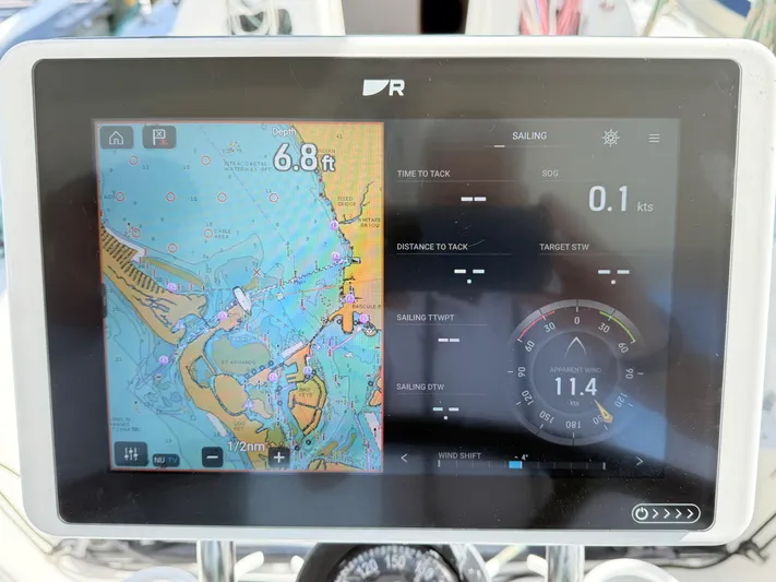 Encore Yacht Photos Pics Navigation display on a 2011 J Boats J/95 sailboat showing map and sailing data.
