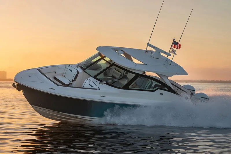  Yacht Photos Pics Manufacturer Provided Image