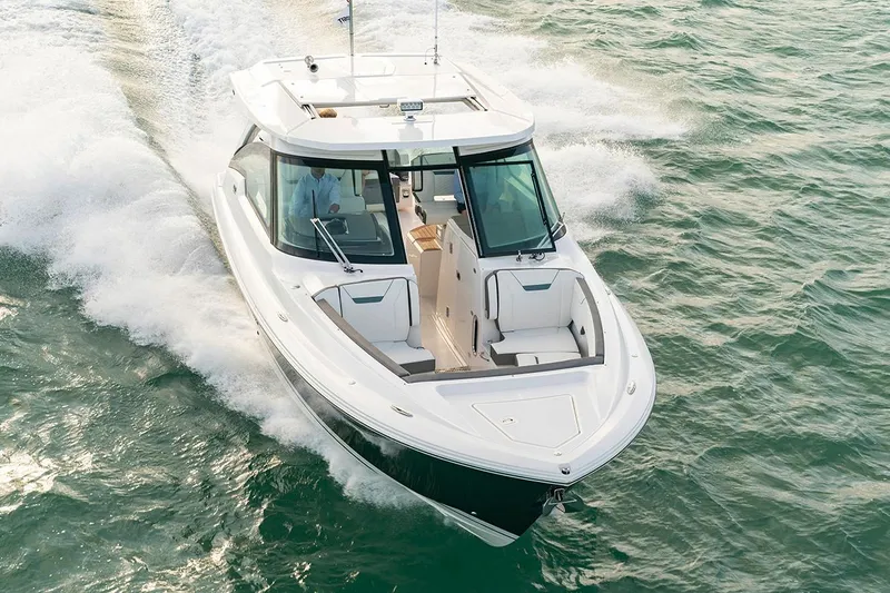  Yacht Photos Pics Manufacturer Provided Image