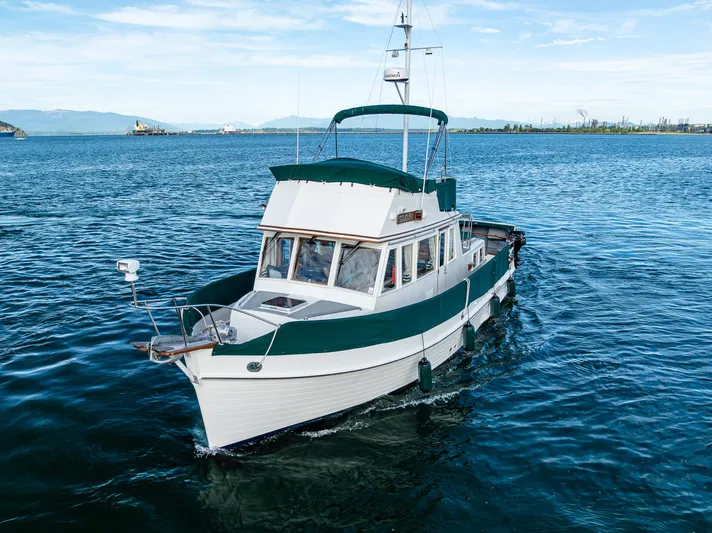Sojourn Yacht Photos Pics 