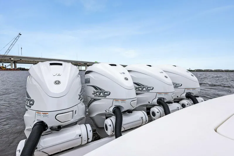 Boss Lady Yacht Photos Pics 