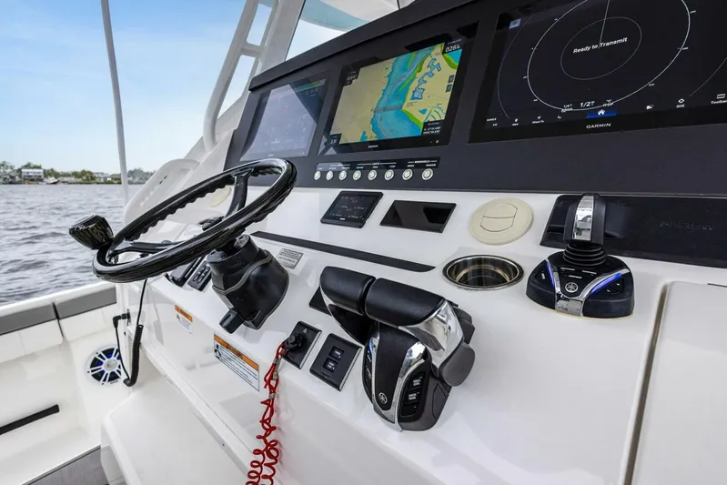 Boss Lady Yacht Photos Pics 