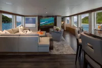 Skylounge Looking Forward