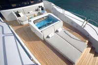 Foredeck Sunpads And Jacuzzi