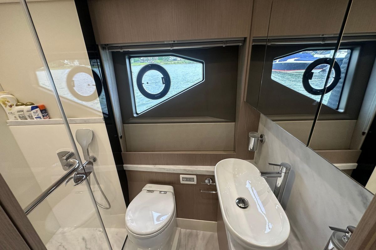 2018 Sunseeker 52 