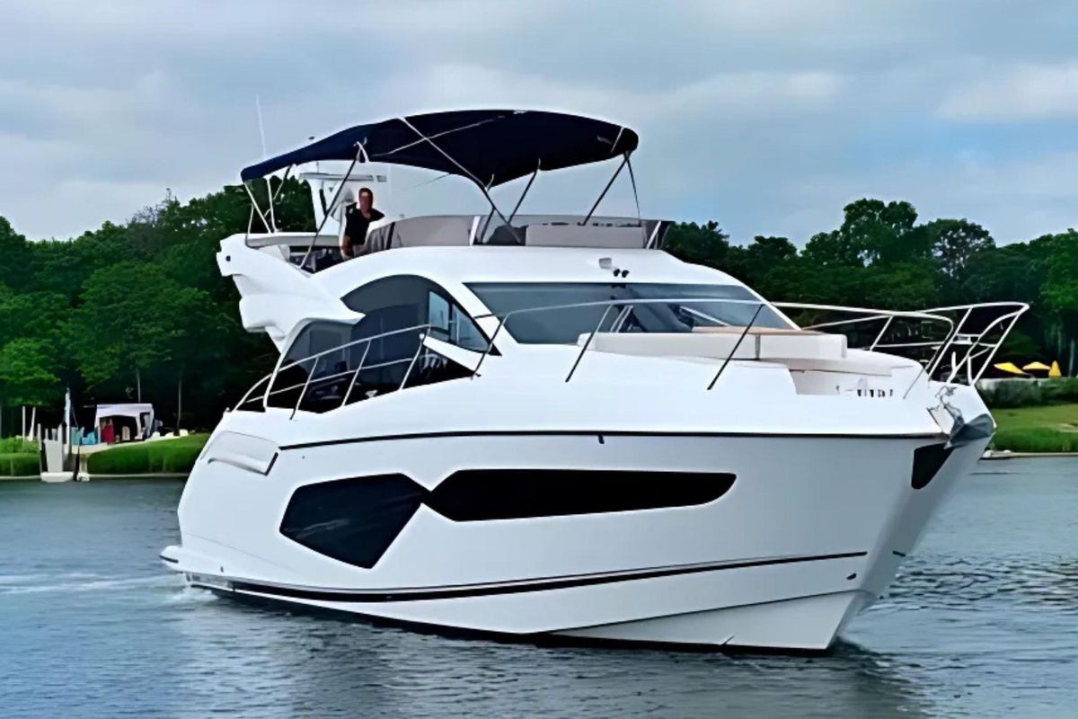 2018 Sunseeker 52 