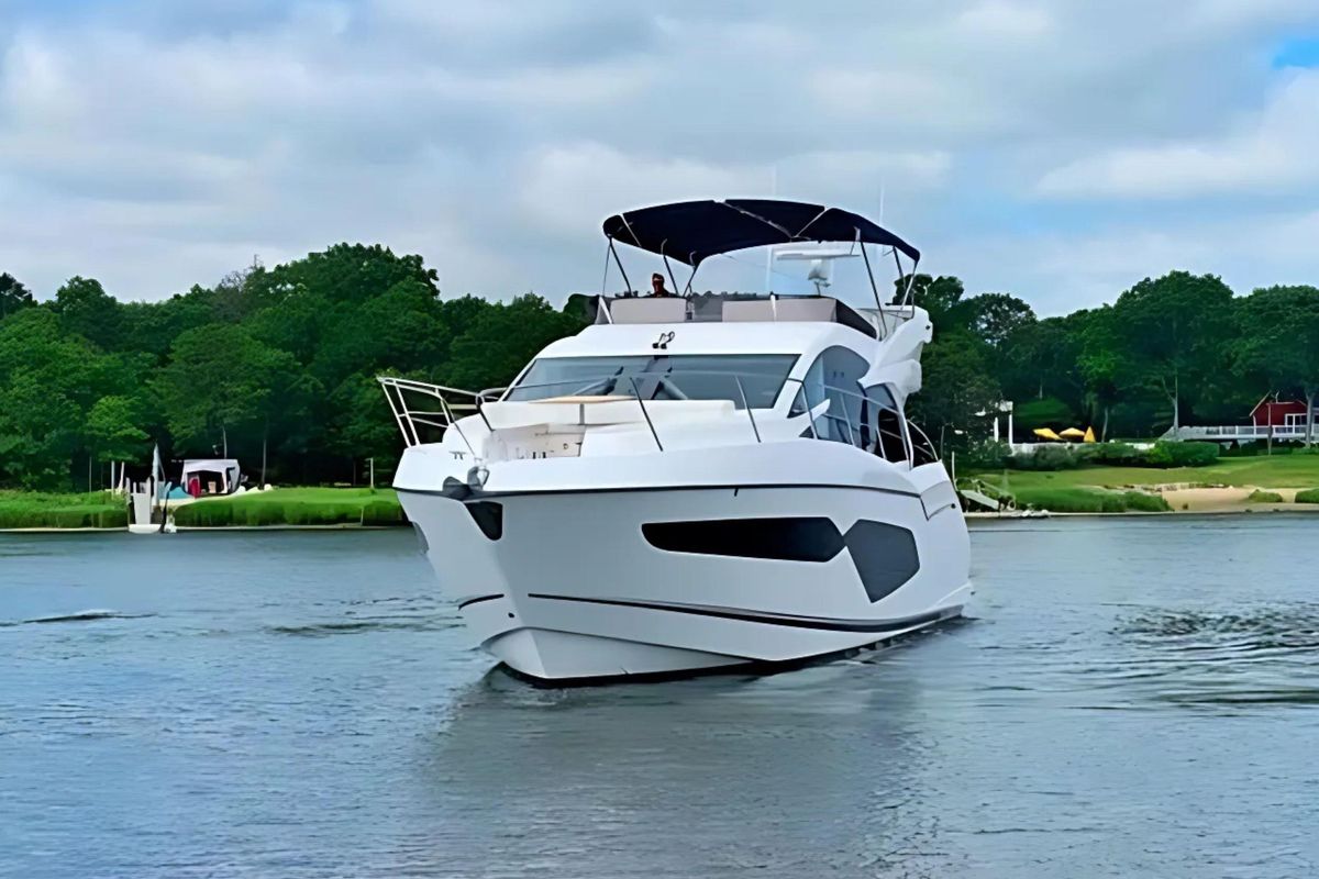 2018 Sunseeker 52 