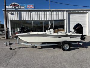 2025 Mako Pro Skiff 15 CC