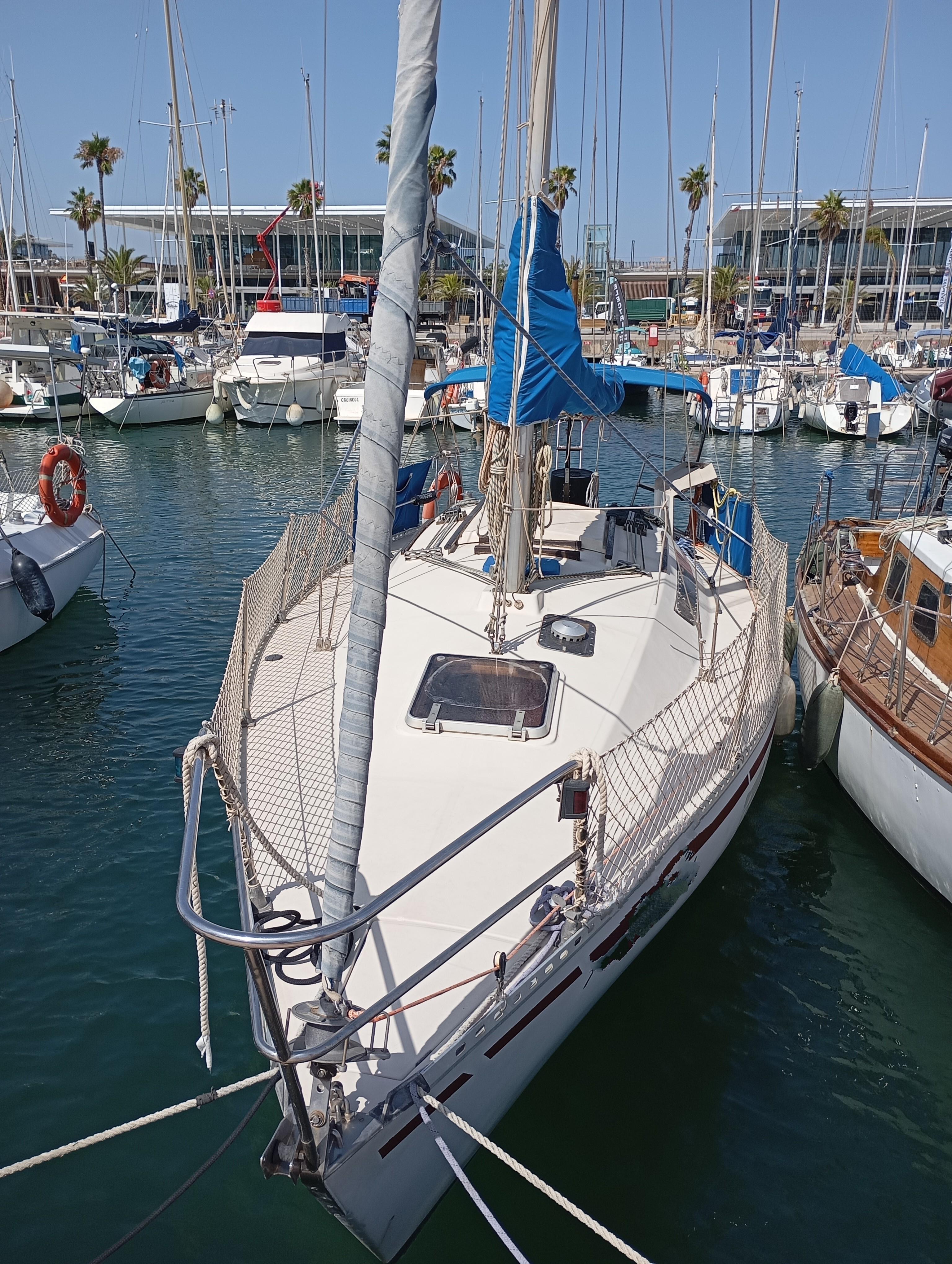 1983 Beneteau First 28