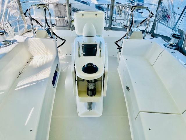 2010 Catalina 445