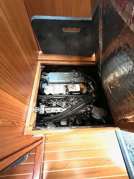 2010 Catalina 445