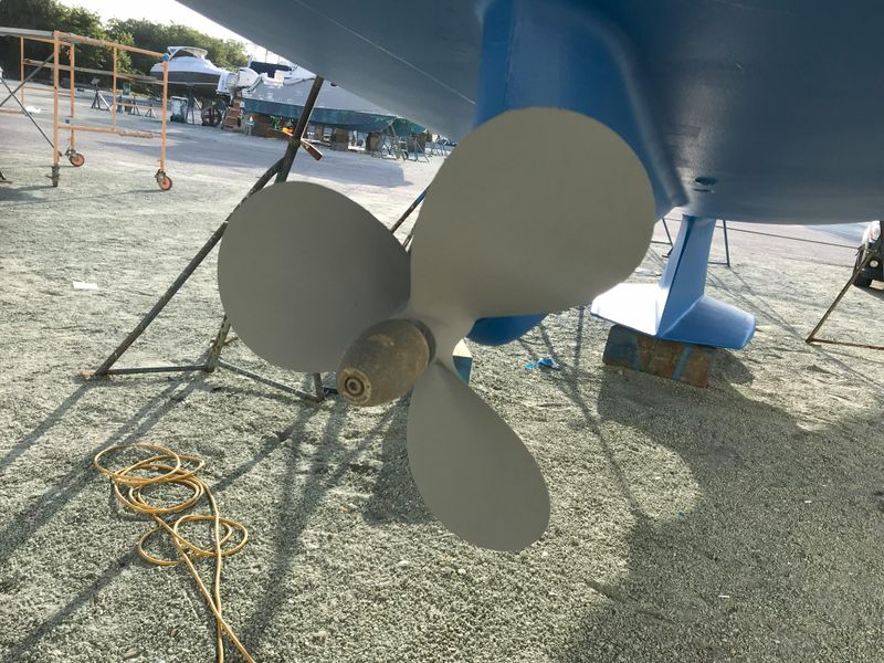2010 Catalina 445