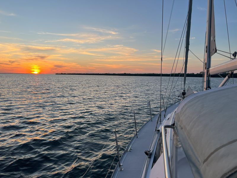 2010 Catalina 445