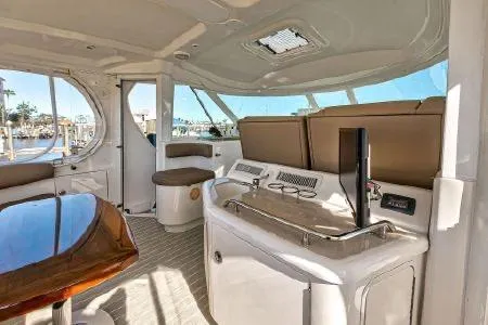 Lazy Gray Yacht Photos Pics Interior of 2008 Sea Ray 40 Motor Yacht with modern seating and entertainment area.