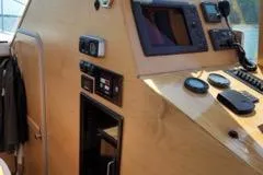  Yacht Photos Pics Control panel of a 2010 Mission-Craft Mis 35 boat, featuring navigation instruments.