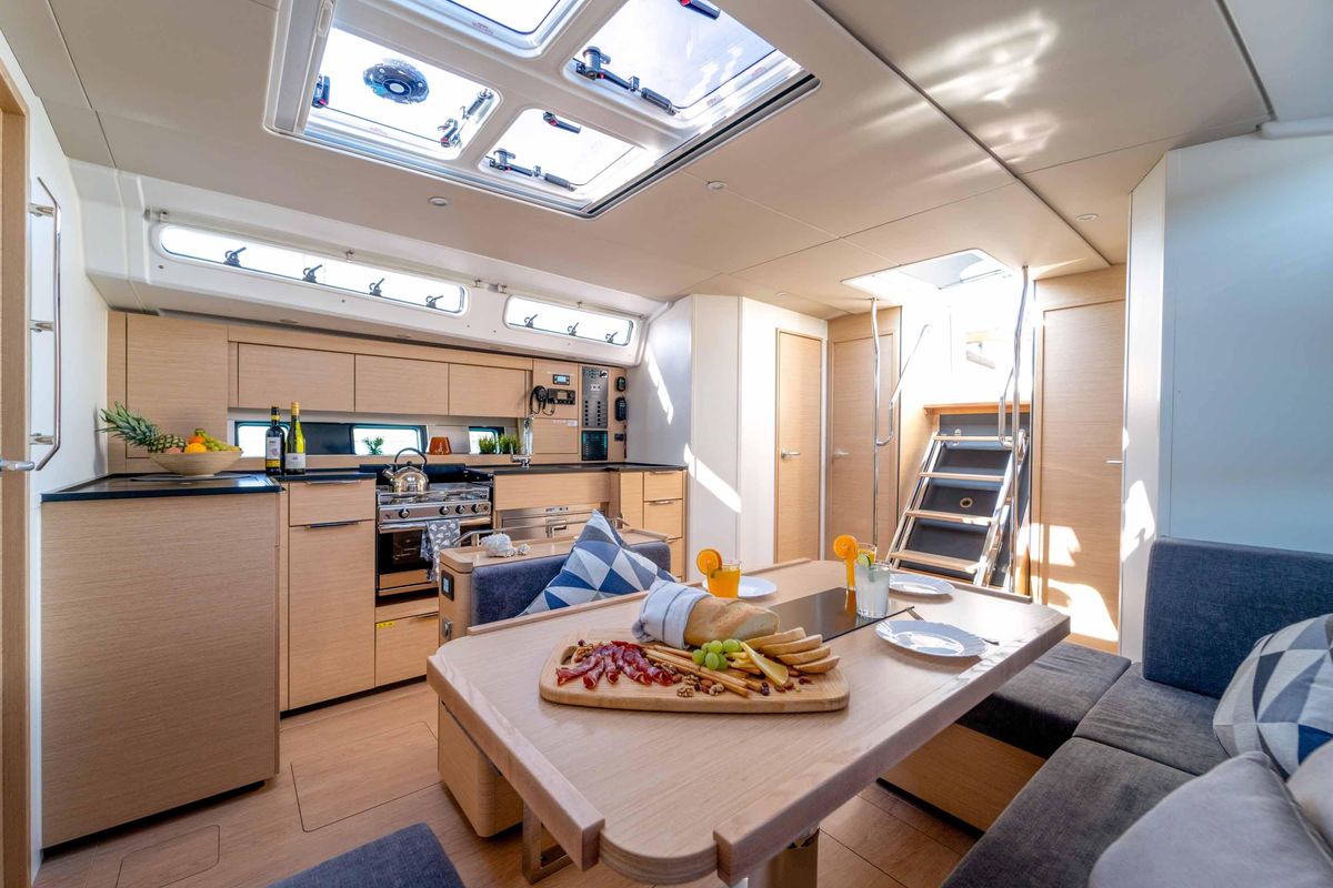 2025 Hanse 45 