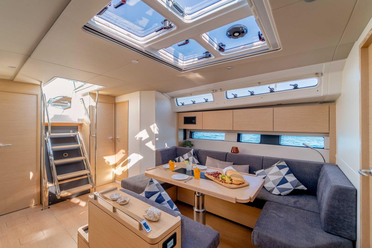 2025 Hanse 45 
