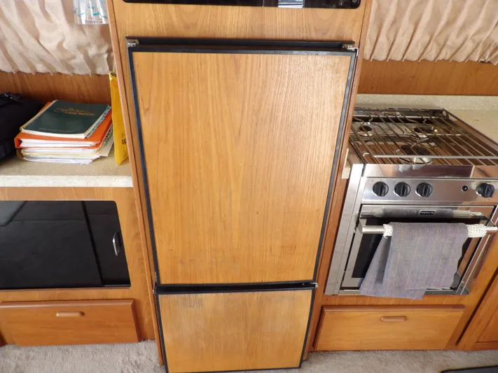 Pen Shell Yacht Photos Pics 