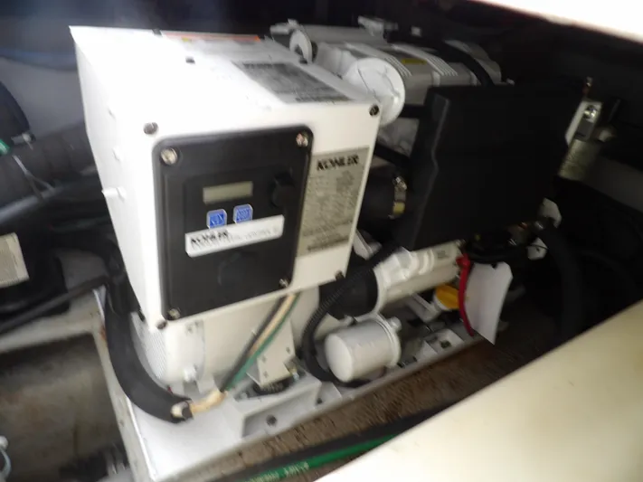 Pen Shell Yacht Photos Pics 