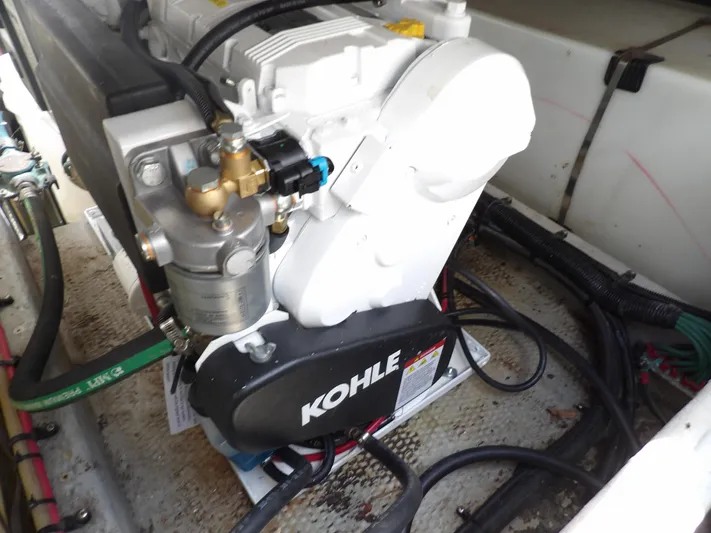 Pen Shell Yacht Photos Pics 