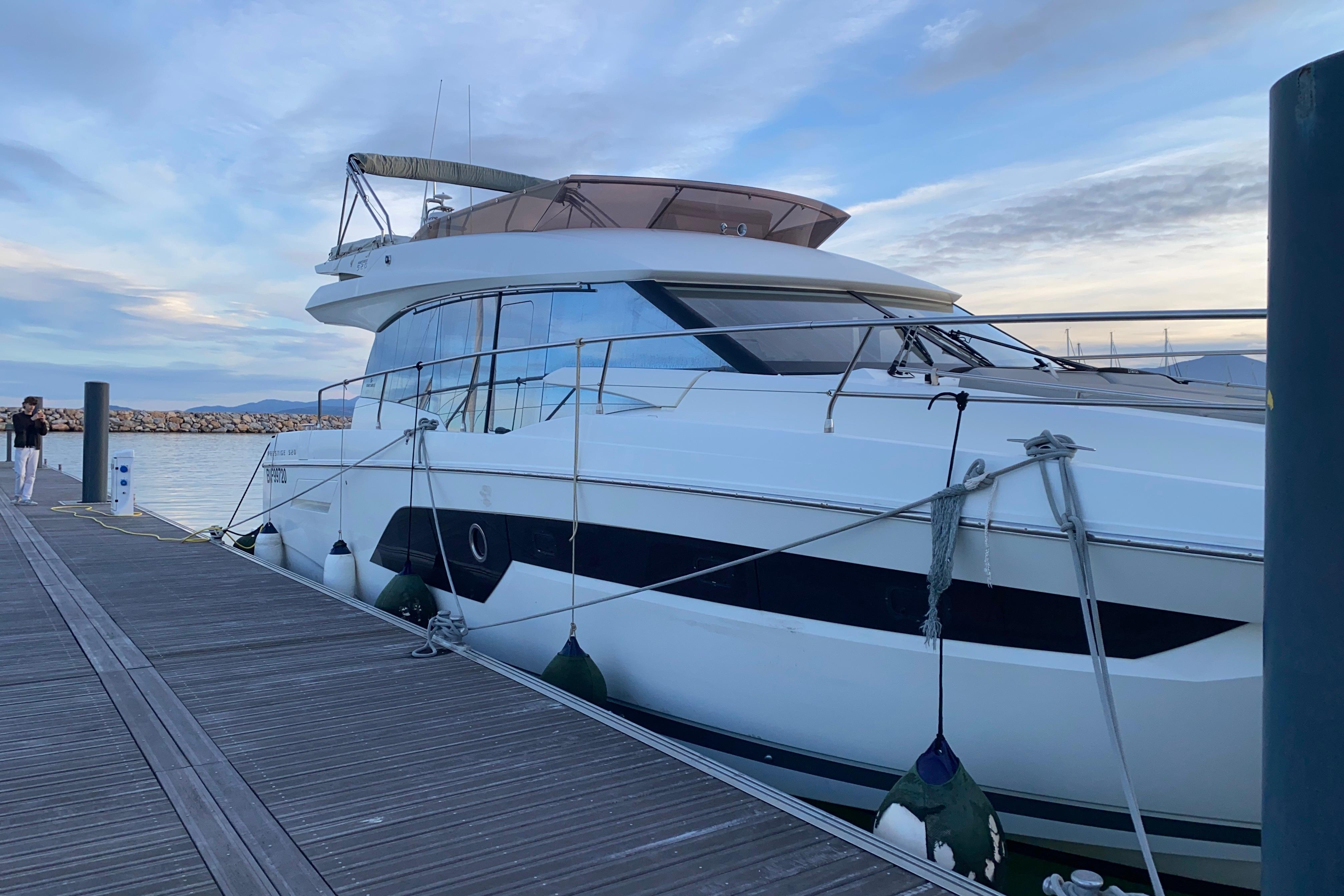 2020 Prestige 520