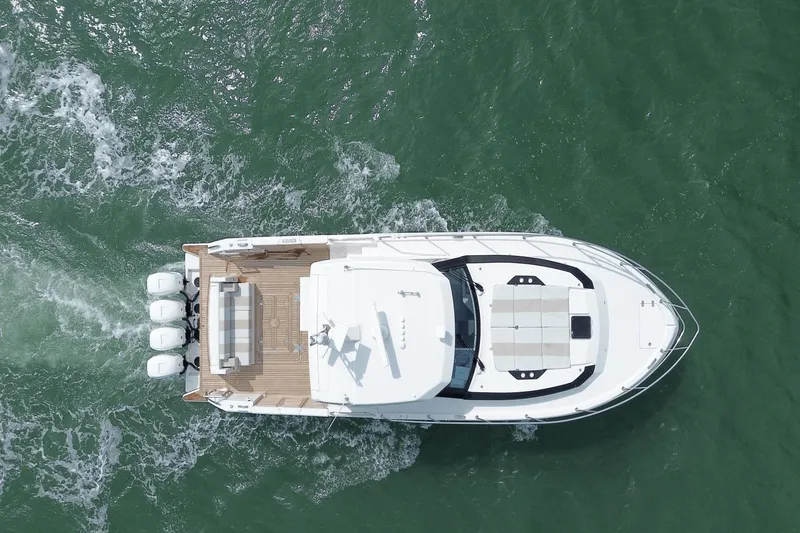 Dream Weaver Yacht Photos Pics 