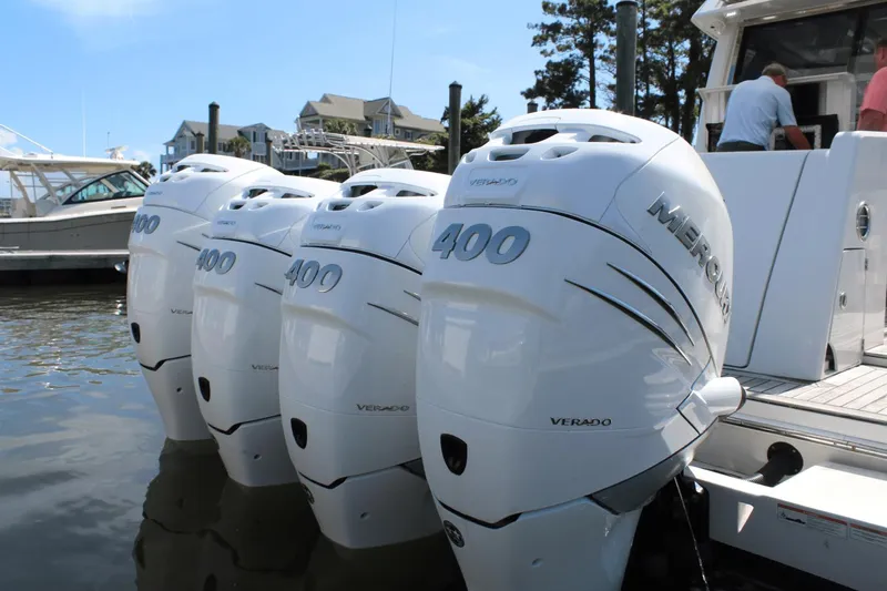 Dream Weaver Yacht Photos Pics Four Mercury Verado 400 outboard engines on a 2021 Ocean Alexander 45 Divergence Coupe.