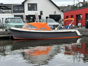 2022 Interboat Intender 820