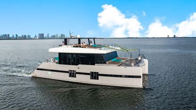 Yacht