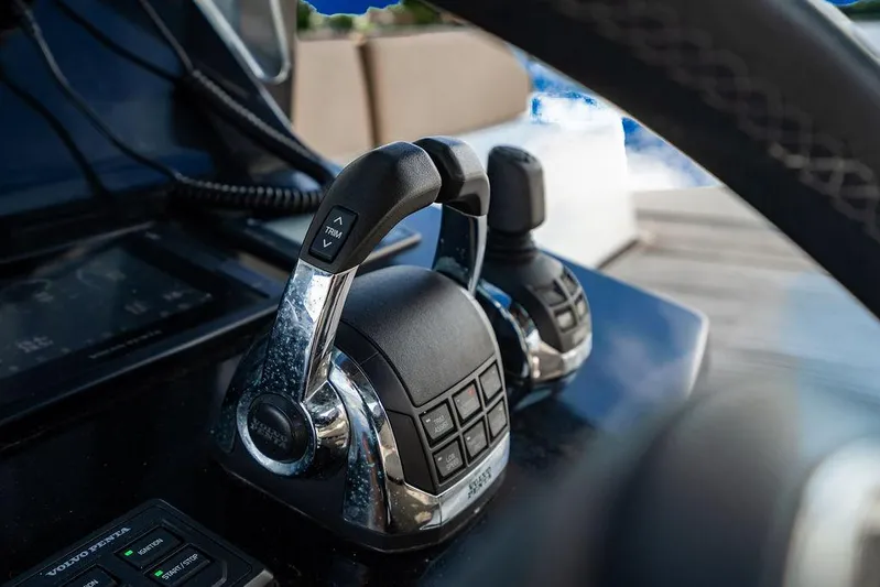 Island Majesty Yacht Photos Pics 