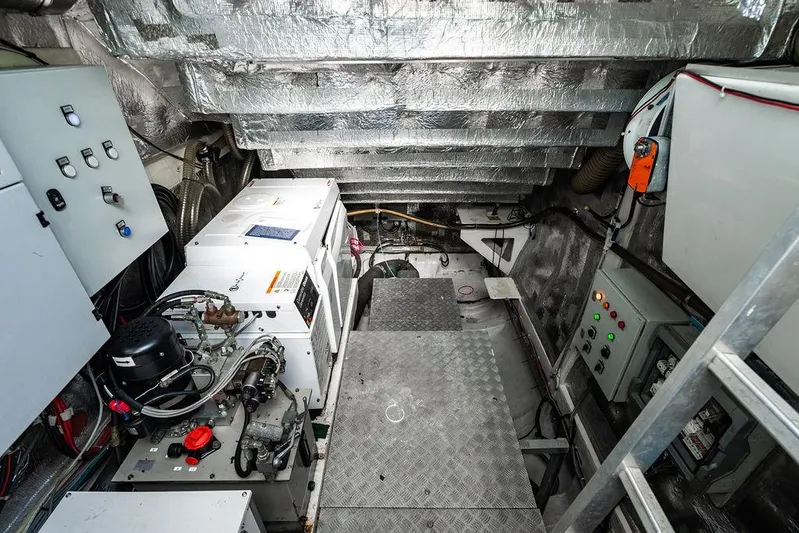 Island Majesty Yacht Photos Pics 