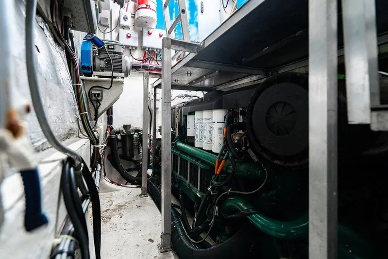 Island Majesty Yacht Photos Pics 