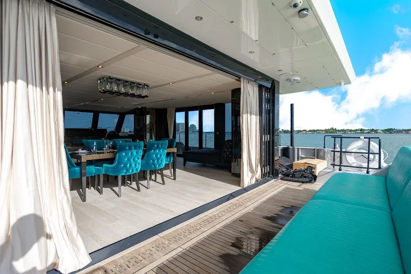 Island Majesty Yacht Photos Pics 