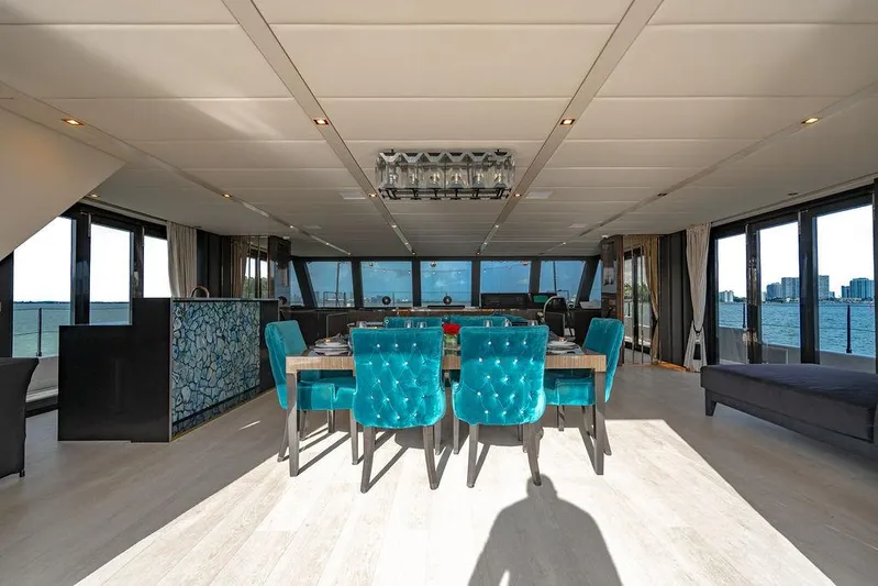 Island Majesty Yacht Photos Pics 