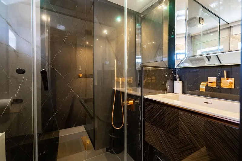 Island Majesty Yacht Photos Pics 